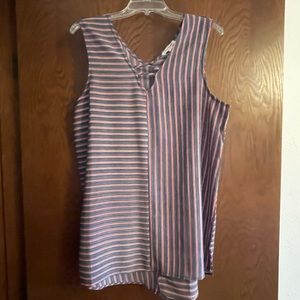 Simply Noelle sleeveless top